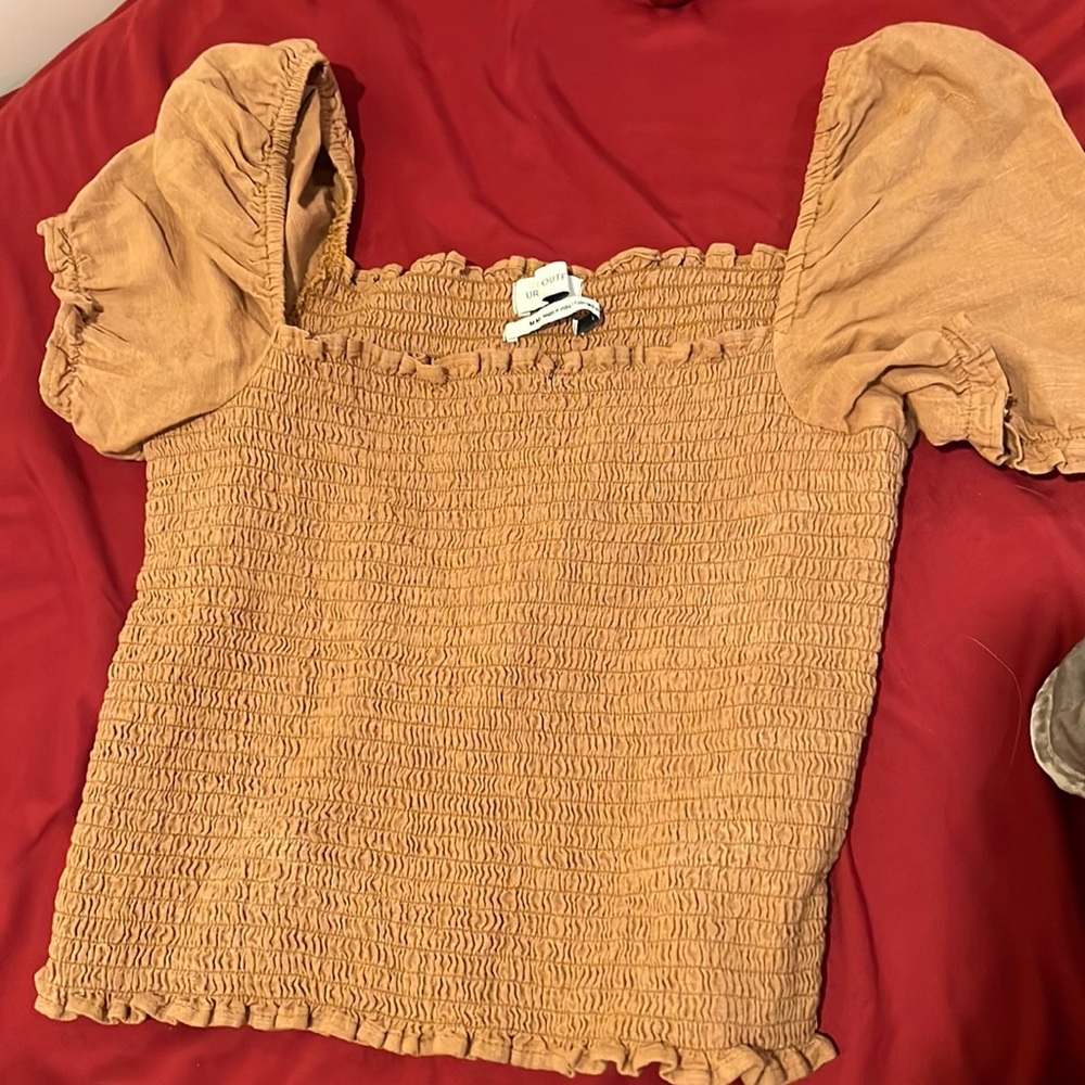 Urban Outfitters Top/Blouse Puffy/Princess Sleeved Brown/Tan Color Size Medium